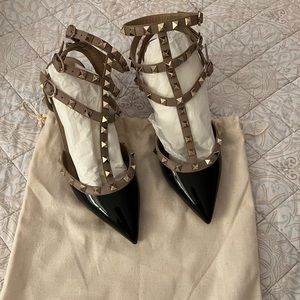 Valentino Garavani Rockstud Caged Pump 65MM Size 38.5